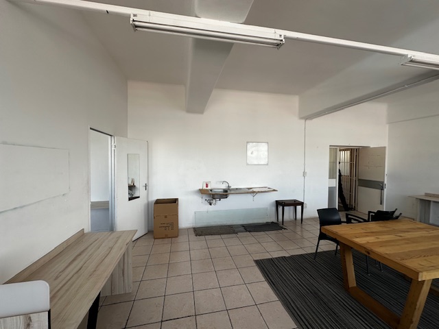 To Let Commercial Property for Rent in Woodstock Western Cape